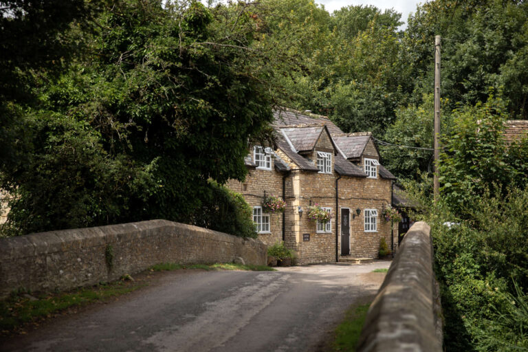 Our Stable rooms - stones throw from the pub and best Pub garden in Wiltshire